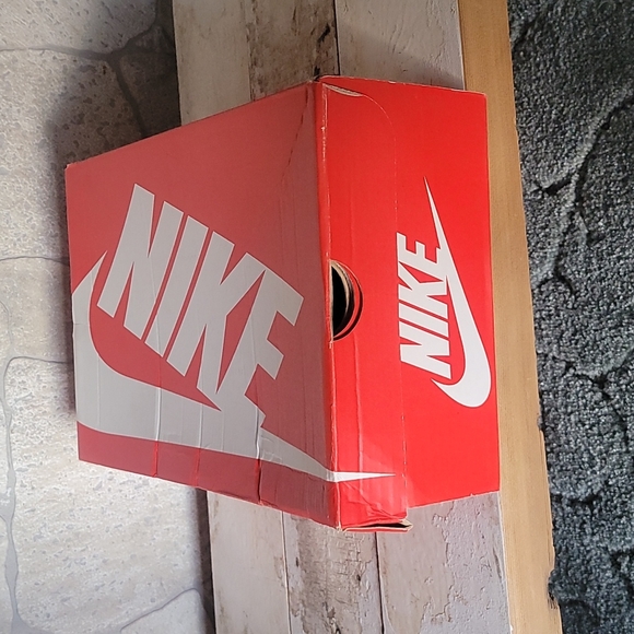 ***SOLD***Nike Cortez Size 10 - Picture 5 of 5
